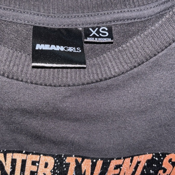 EUC Mean Girls Christmas Sweatshirt XS Winter Talent Show Christmas Is So Fetch - Picture 2 of 10